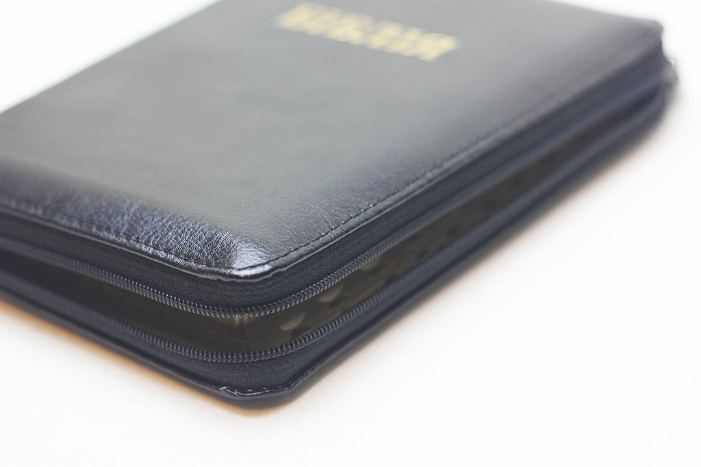 Ukrainian Bible – Premium Leather Zipper with Thumb Index and Gold Edges (13 × 18.5 cm), Ohienko – Image 3
