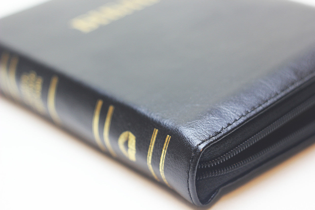 Ukrainian Bible – Premium Leather Zipper with Thumb Index and Gold Edges (13 × 18.5 cm), Ohienko – Image 4