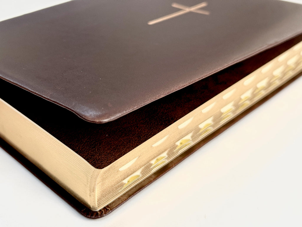 Ukrainian Bible – Burgundy Premium Leather Softcover with Thumb Index (15 × 20.5 cm), Modern Translation – Image 4
